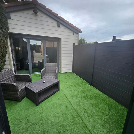 Hebergement Privee Jaccuzzi En Supplement Saint-Clair-du-Rhone Exterior photo