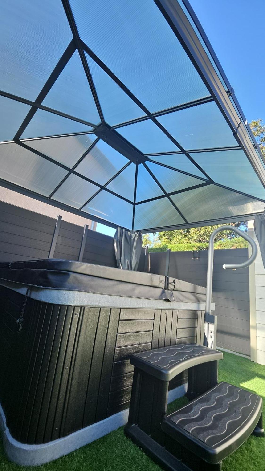 Hebergement Privee Jaccuzzi En Supplement Saint-Clair-du-Rhone Exterior photo