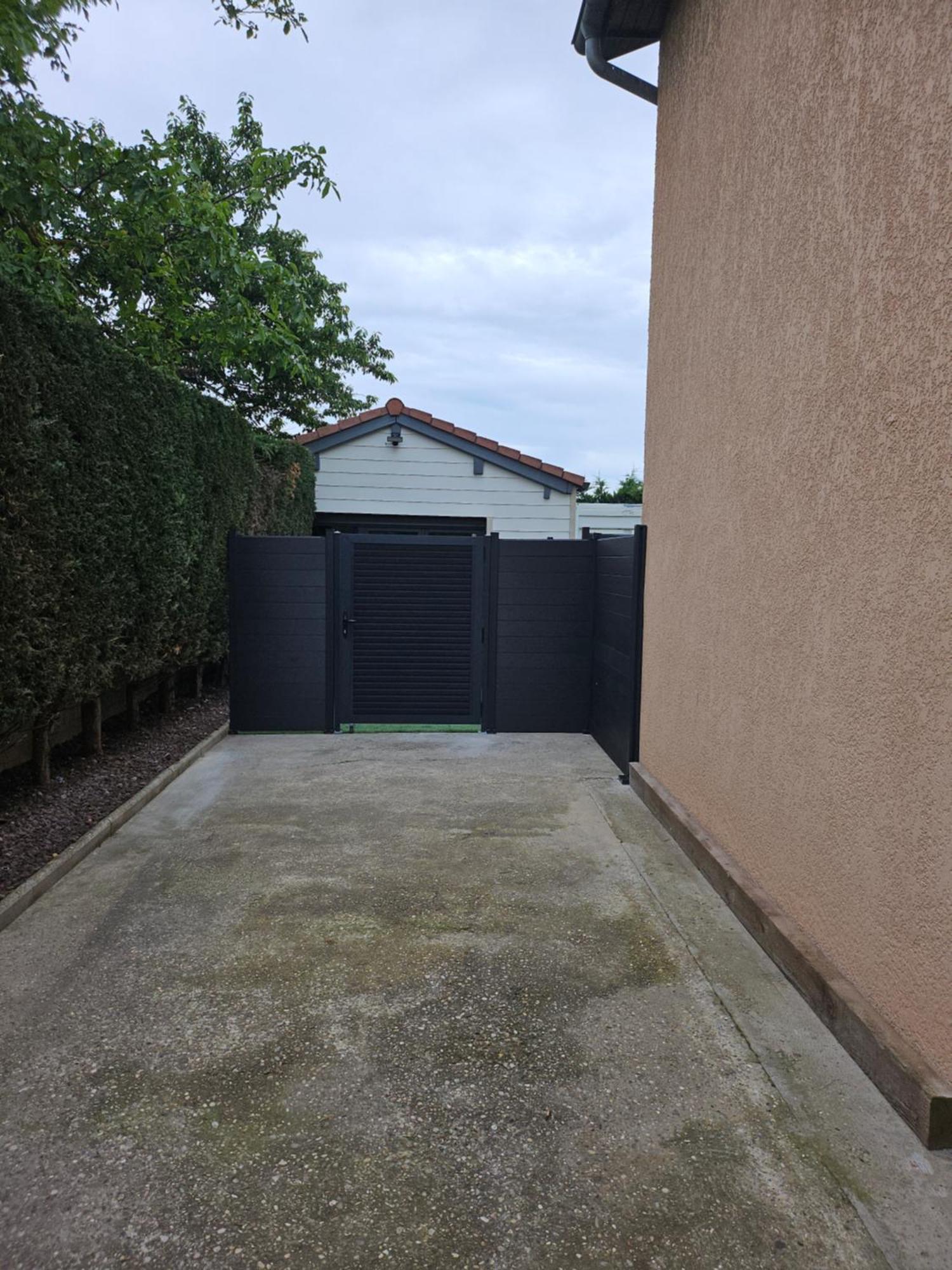 Hebergement Privee Jaccuzzi En Supplement Saint-Clair-du-Rhone Exterior photo